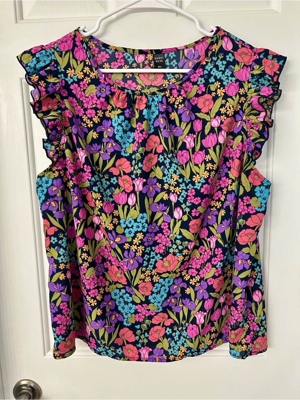 Emery Rose Floral Ruffle-Sleeve Top - Black with Pink & Blue Floral Size 2XL.